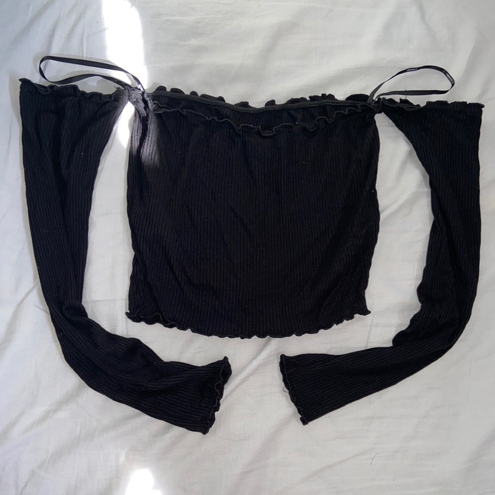 Off Shoulder Lettuce Trim Top (S)